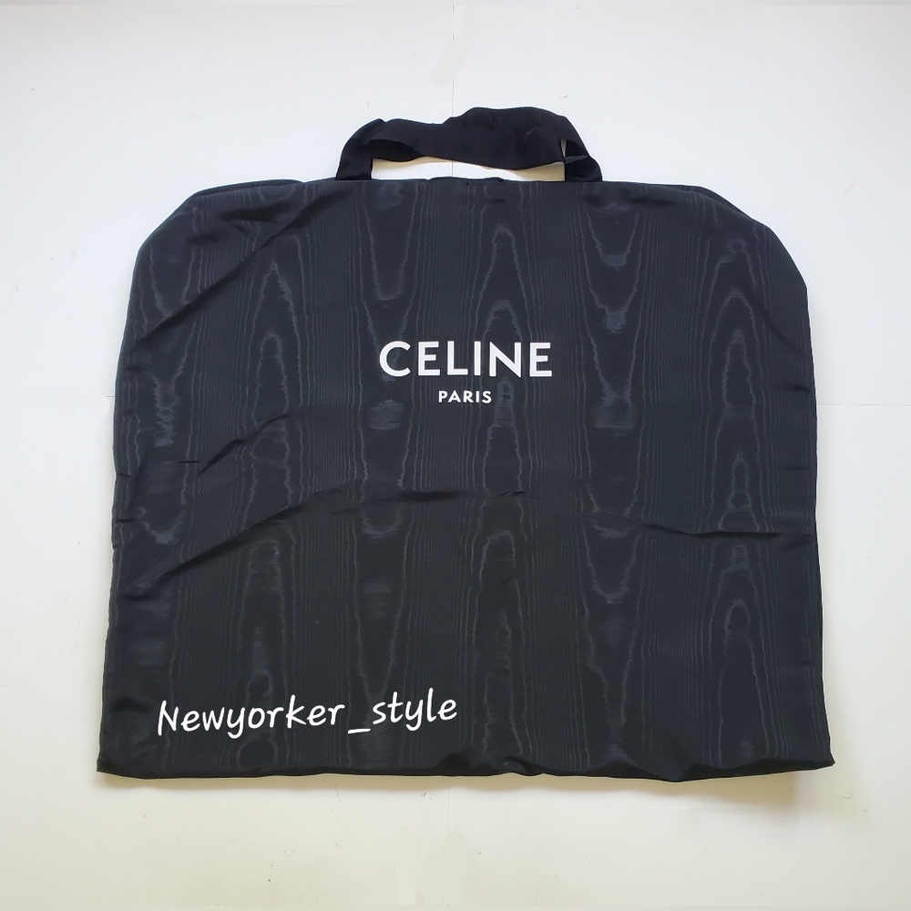 (Sale)Celine Paris foldable garment bag Brand New